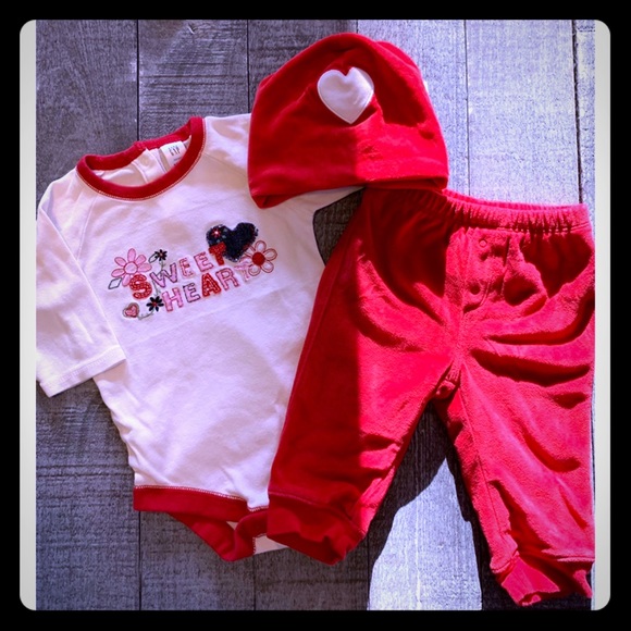 GAP Sweetheart Velour Pant Set - Picture 1 of 8